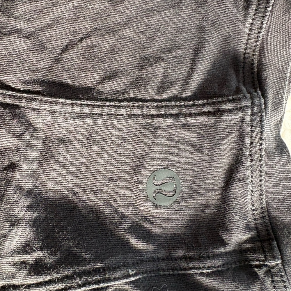 Lululemon Athletica Black cropped open running shirt